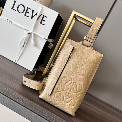 LO Sling Bag
